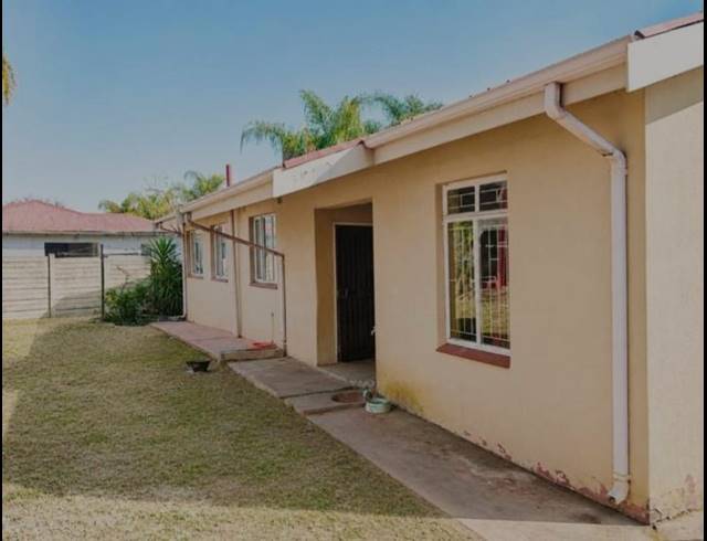 3 BEDROOM HOUSE FOR SALE IN KWAGGASRAND